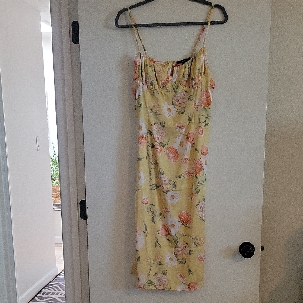 Forever 21 Satiny Yellow Floral Dress